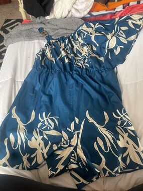 SHEIN Blue One-Shoulder Floral Romper with Cream Print With Belt